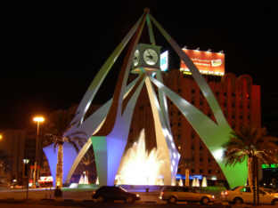 nacht_clock_tower
